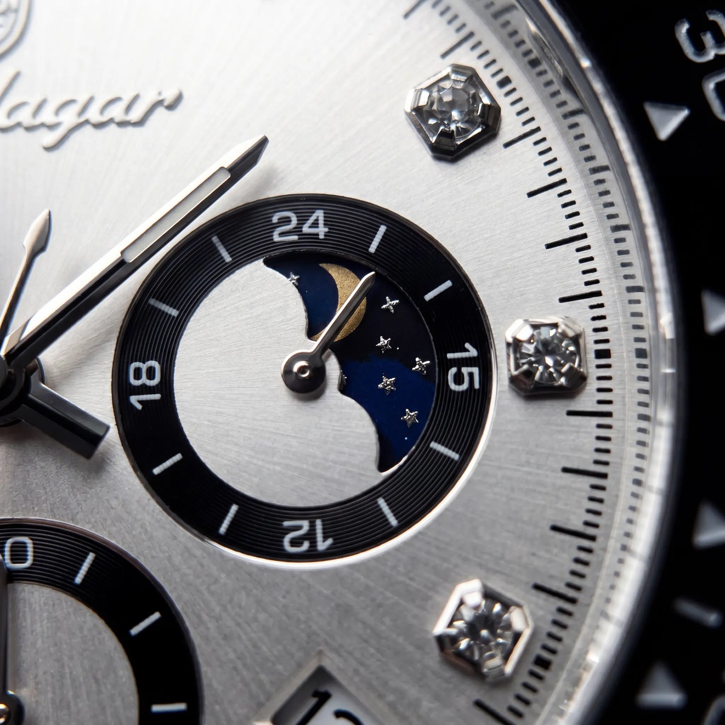 Anton Poedagar® Lunaire